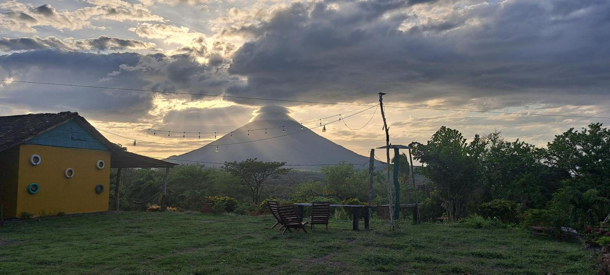 Hostel Santa Cruz Ometepe Altagracia Kültér fotó